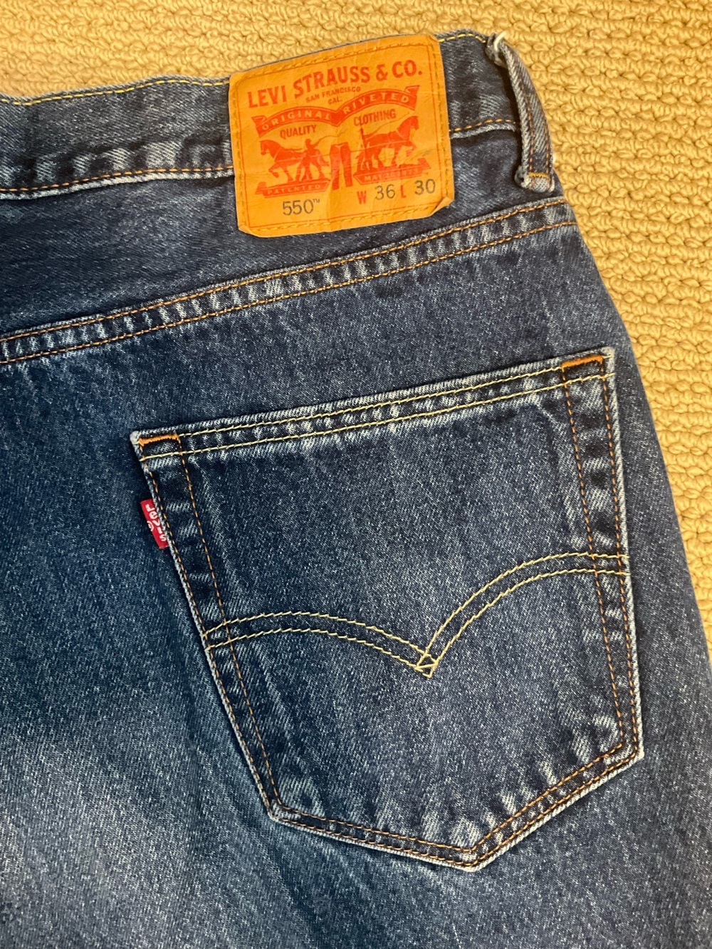 Levi's 550 Relaxed Fit Men's Jeans - Blue Size 36” x 30”